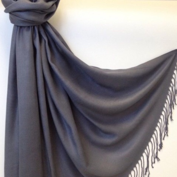 New GREY PASHMINA SOFT SCARF - Picture 4 of 4